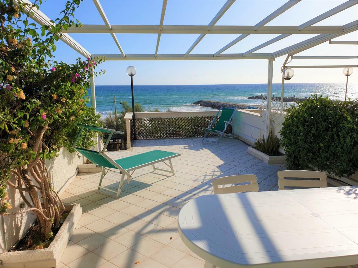 La Villa Fronte Spiaggia Bandiera Blu Sperlonga Ngoại thất bức ảnh